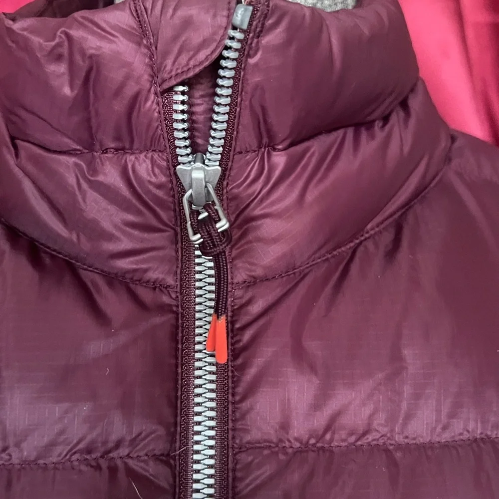 Cotopaxi Women’s Multicolor Puffer Vest - Picture 3 of 7